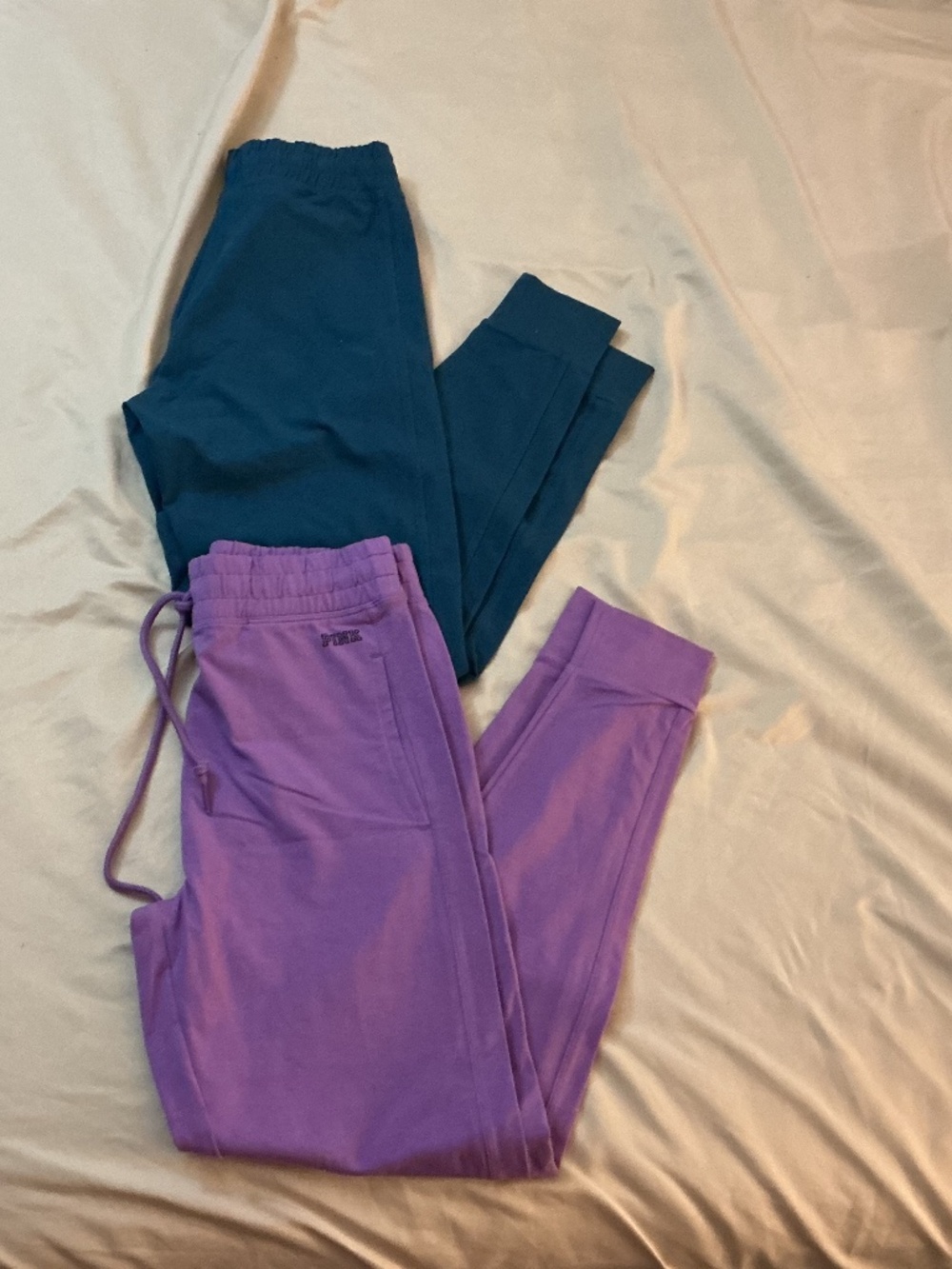 Victoria’s Secret PINK skinny jogger track pants lot